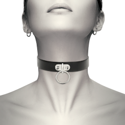 Darkness - posture necknauha with nahka chain