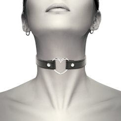 Coquette chic desire - vegan nahka choker